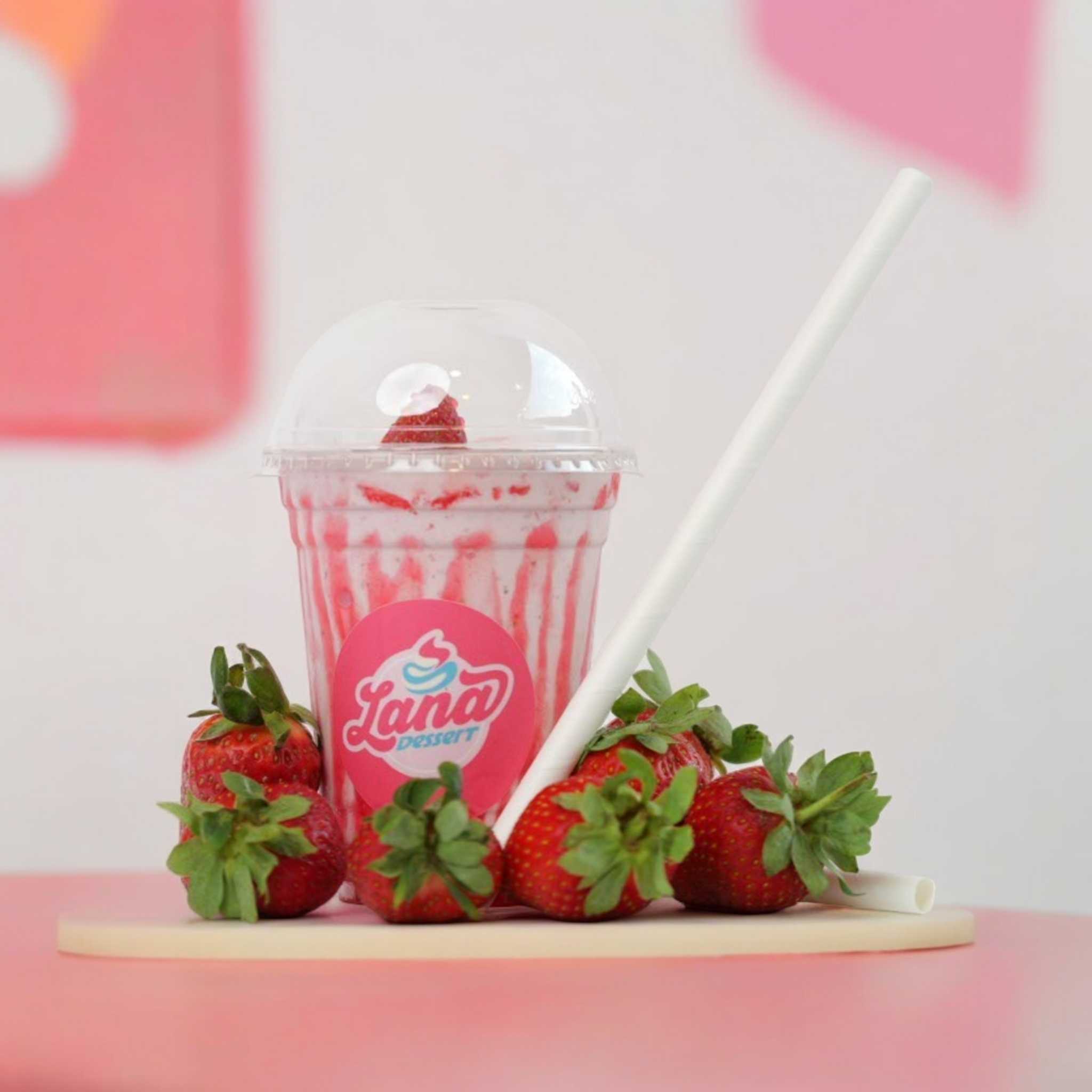 Nothing But Strawb Shake (18oz)