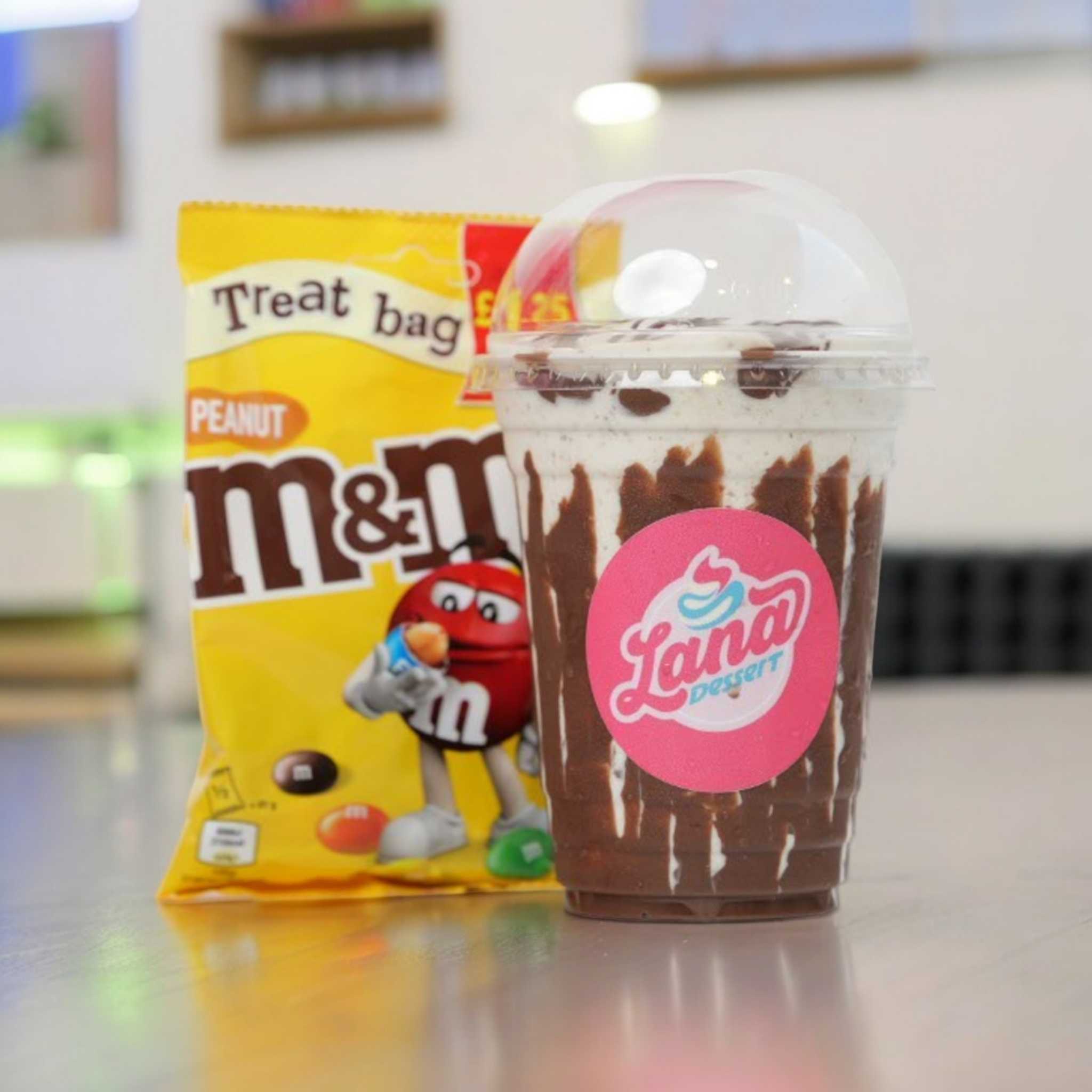 M&M's Shake (18oz)